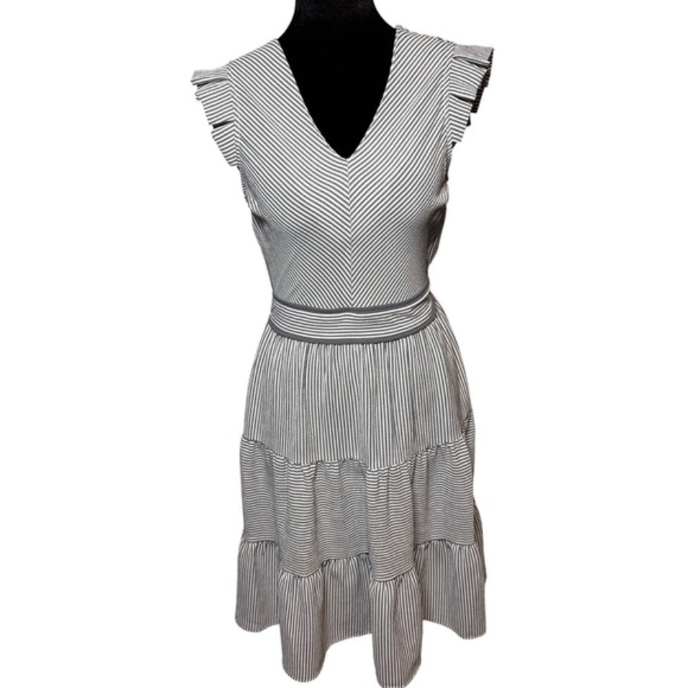 Monteau Los Angeles Gray White‎ Stripe Tiered Ruffle V Neck Midi Dress Small